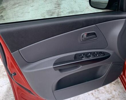 Червоний Кіа Ріо, об'ємом двигуна 1.4 л та пробігом 184 тис. км за 5300 $, фото 8 на Automoto.ua