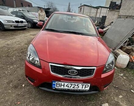 Красный Киа Рио, объемом двигателя 1.4 л и пробегом 62 тыс. км за 5600 $, фото 4 на Automoto.ua