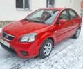 Красный Киа Рио, объемом двигателя 1.4 л и пробегом 180 тыс. км за 4750 $, фото 1 на Automoto.ua