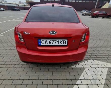 Червоний Кіа Ріо, об'ємом двигуна 1.4 л та пробігом 275 тис. км за 4200 $, фото 6 на Automoto.ua