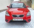 Красный Киа Рио, объемом двигателя 1.4 л и пробегом 180 тыс. км за 4750 $, фото 5 на Automoto.ua