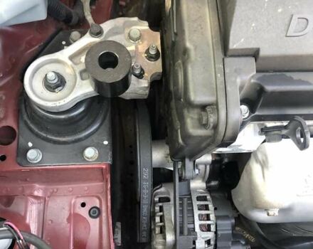 Червоний Кіа Ріо, об'ємом двигуна 1.4 л та пробігом 17 тис. км за 8000 $, фото 9 на Automoto.ua