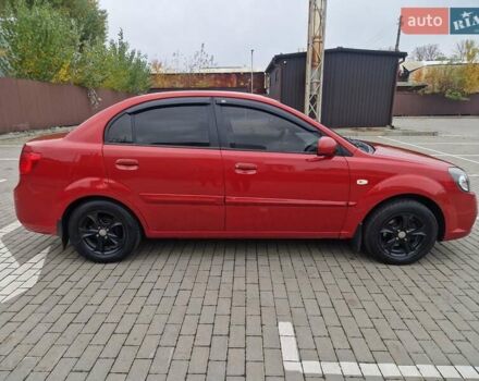 Червоний Кіа Ріо, об'ємом двигуна 1.4 л та пробігом 275 тис. км за 4200 $, фото 11 на Automoto.ua