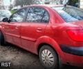 Красный Киа Рио, объемом двигателя 1.4 л и пробегом 200 тыс. км за 4800 $, фото 1 на Automoto.ua
