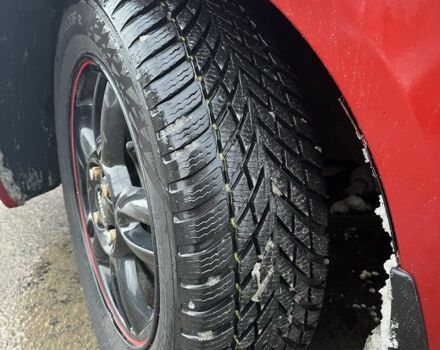 Червоний Кіа Ріо, об'ємом двигуна 1.4 л та пробігом 212 тис. км за 6000 $, фото 12 на Automoto.ua