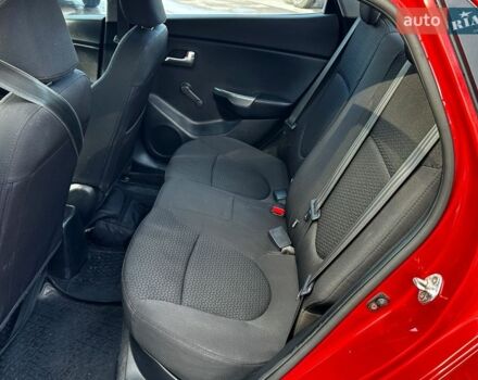 Червоний Кіа Ріо, об'ємом двигуна 1.4 л та пробігом 190 тис. км за 6350 $, фото 10 на Automoto.ua