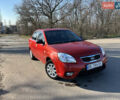 Красный Киа Рио, объемом двигателя 1.4 л и пробегом 398 тыс. км за 3600 $, фото 1 на Automoto.ua