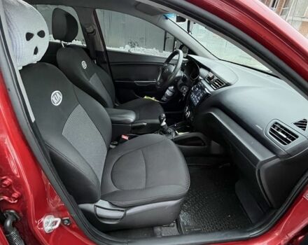 Червоний Кіа Ріо, об'ємом двигуна 1.4 л та пробігом 212 тис. км за 6000 $, фото 14 на Automoto.ua