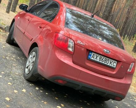 Красный Киа Рио, объемом двигателя 1.4 л и пробегом 213 тыс. км за 5000 $, фото 2 на Automoto.ua