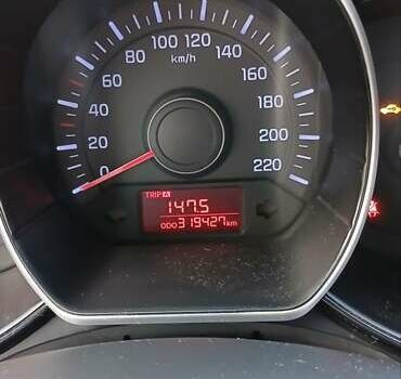 Красный Киа Рио, объемом двигателя 1.4 л и пробегом 319 тыс. км за 6000 $, фото 2 на Automoto.ua