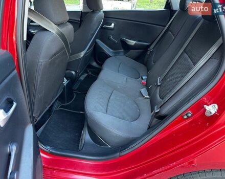 Красный Киа Рио, объемом двигателя 1.4 л и пробегом 190 тыс. км за 5999 $, фото 12 на Automoto.ua
