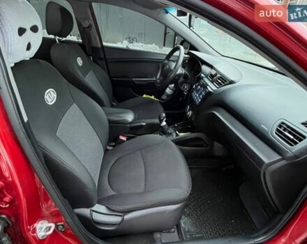 Красный Киа Рио, объемом двигателя 1.4 л и пробегом 214 тыс. км за 5900 $, фото 9 на Automoto.ua