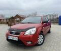 Червоний Кіа Ріо, об'ємом двигуна 1.4 л та пробігом 250 тис. км за 3800 $, фото 1 на Automoto.ua