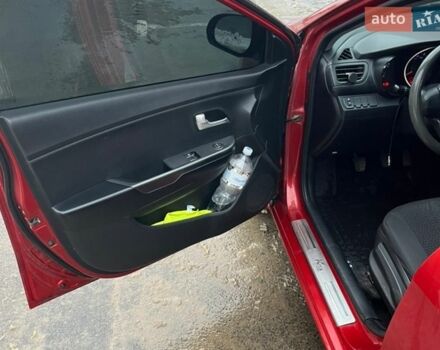 Красный Киа Рио, объемом двигателя 1.4 л и пробегом 214 тыс. км за 5900 $, фото 14 на Automoto.ua