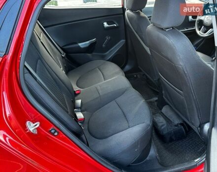 Червоний Кіа Ріо, об'ємом двигуна 1.4 л та пробігом 190 тис. км за 6350 $, фото 12 на Automoto.ua