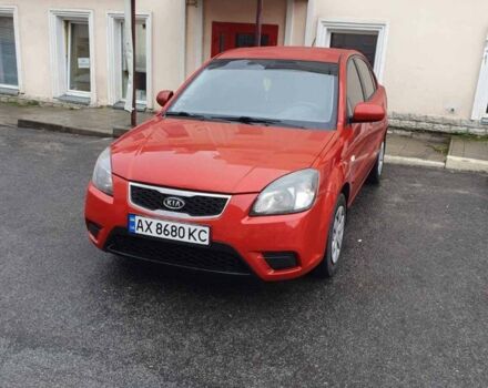 Красный Киа Рио, объемом двигателя 1.4 л и пробегом 213 тыс. км за 5000 $, фото 3 на Automoto.ua