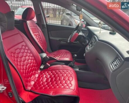 Красный Киа Рио, объемом двигателя 1.4 л и пробегом 113 тыс. км за 5100 $, фото 17 на Automoto.ua