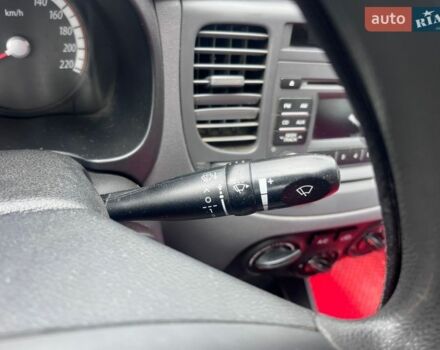 Красный Киа Рио, объемом двигателя 1.4 л и пробегом 113 тыс. км за 5100 $, фото 22 на Automoto.ua