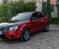 Красный Киа Рио, объемом двигателя 1.4 л и пробегом 300 тыс. км за 4200 $, фото 5 на Automoto.ua