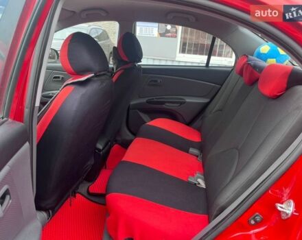 Красный Киа Рио, объемом двигателя 1.4 л и пробегом 113 тыс. км за 5100 $, фото 13 на Automoto.ua