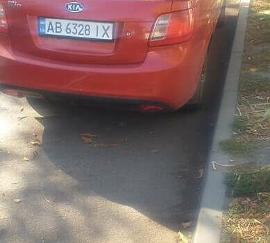 Красный Киа Рио, объемом двигателя 1.4 л и пробегом 60 тыс. км за 6000 $, фото 2 на Automoto.ua