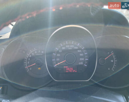 Червоний Кіа Ріо, об'ємом двигуна 1.4 л та пробігом 170 тис. км за 4500 $, фото 27 на Automoto.ua