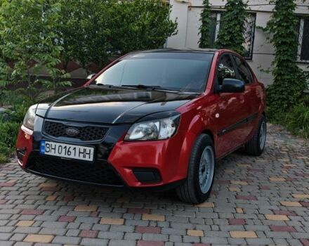 Червоний Кіа Ріо, об'ємом двигуна 1.4 л та пробігом 208 тис. км за 3950 $, фото 2 на Automoto.ua