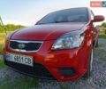 Червоний Кіа Ріо, об'ємом двигуна 1.4 л та пробігом 68 тис. км за 6500 $, фото 5 на Automoto.ua