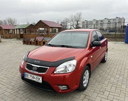 Червоний Кіа Ріо, об'ємом двигуна 1.4 л та пробігом 250 тис. км за 3800 $, фото 11 на Automoto.ua
