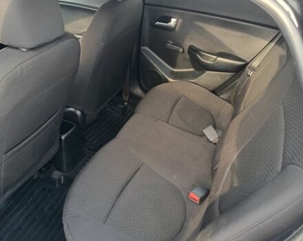 Красный Киа Рио, объемом двигателя 1.4 л и пробегом 232 тыс. км за 5300 $, фото 5 на Automoto.ua