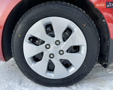 Червоний Кіа Ріо, об'ємом двигуна 1.6 л та пробігом 113 тис. км за 9500 $, фото 17 на Automoto.ua