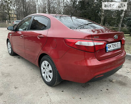 Красный Киа Рио, объемом двигателя 1.4 л и пробегом 64 тыс. км за 8899 $, фото 5 на Automoto.ua