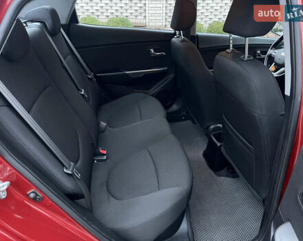 Красный Киа Рио, объемом двигателя 1.6 л и пробегом 113 тыс. км за 9300 $, фото 39 на Automoto.ua