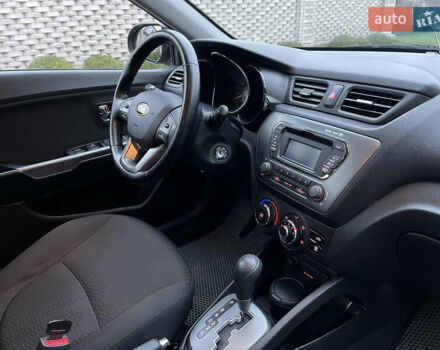 Красный Киа Рио, объемом двигателя 1.6 л и пробегом 113 тыс. км за 9300 $, фото 44 на Automoto.ua