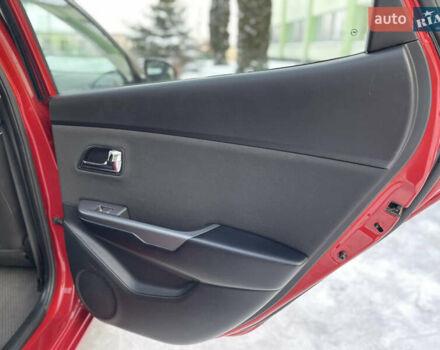 Червоний Кіа Ріо, об'ємом двигуна 1.6 л та пробігом 113 тис. км за 9500 $, фото 28 на Automoto.ua
