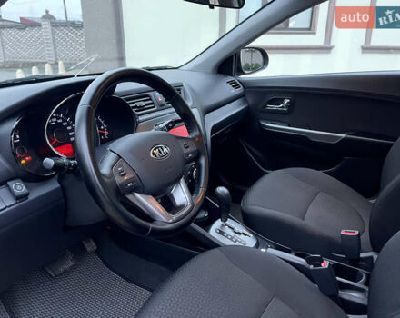 Красный Киа Рио, объемом двигателя 1.59 л и пробегом 113 тыс. км за 9700 $, фото 33 на Automoto.ua