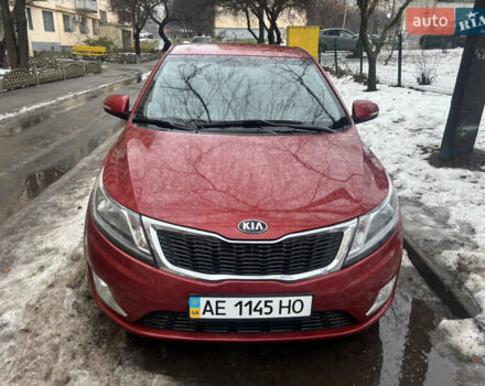 Красный Киа Рио, объемом двигателя 1.59 л и пробегом 35 тыс. км за 9950 $, фото 4 на Automoto.ua