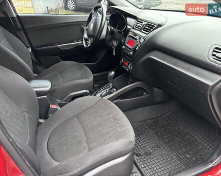 Красный Киа Рио, объемом двигателя 1.59 л и пробегом 35 тыс. км за 9999 $, фото 15 на Automoto.ua