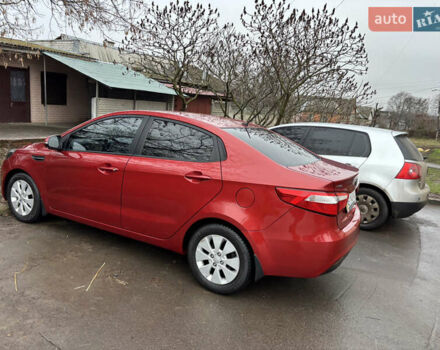Красный Киа Рио, объемом двигателя 1.59 л и пробегом 35 тыс. км за 9999 $, фото 2 на Automoto.ua