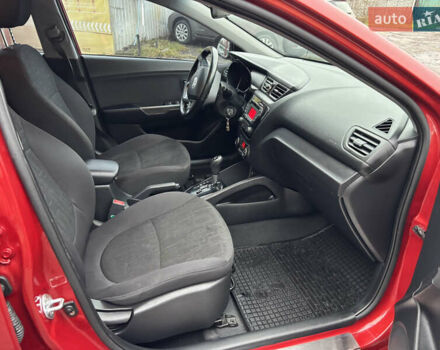 Красный Киа Рио, объемом двигателя 1.59 л и пробегом 35 тыс. км за 9970 $, фото 11 на Automoto.ua