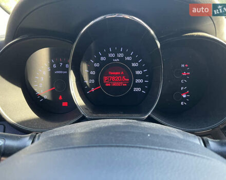 Красный Киа Рио, объемом двигателя 1.6 л и пробегом 180 тыс. км за 6500 $, фото 10 на Automoto.ua