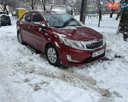 Красный Киа Рио, объемом двигателя 1.59 л и пробегом 35 тыс. км за 9999 $, фото 4 на Automoto.ua