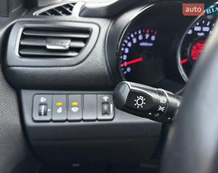 Красный Киа Рио, объемом двигателя 1.59 л и пробегом 35 тыс. км за 9999 $, фото 19 на Automoto.ua