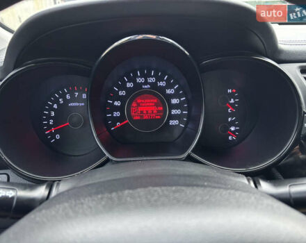 Красный Киа Рио, объемом двигателя 1.59 л и пробегом 35 тыс. км за 9950 $, фото 26 на Automoto.ua