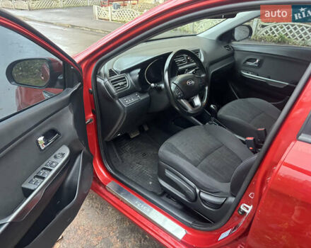 Красный Киа Рио, объемом двигателя 1.6 л и пробегом 35 тыс. км за 10350 $, фото 24 на Automoto.ua