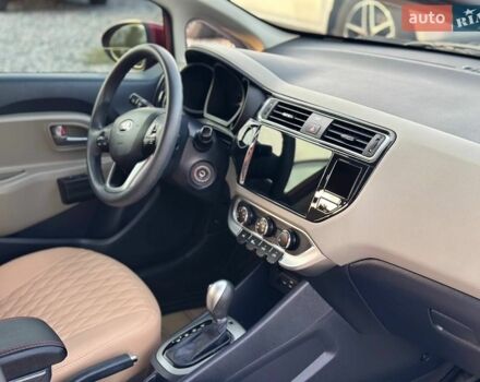 Красный Киа Рио, объемом двигателя 1.6 л и пробегом 75 тыс. км за 7800 $, фото 8 на Automoto.ua