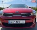 Красный Киа Рио, объемом двигателя 1.59 л и пробегом 150 тыс. км за 10495 $, фото 5 на Automoto.ua