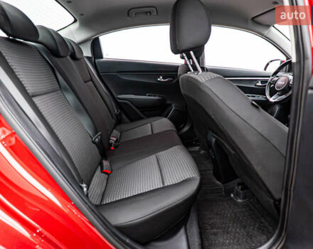 Червоний Кіа Ріо, об'ємом двигуна 1.6 л та пробігом 56 тис. км за 15556 $, фото 19 на Automoto.ua