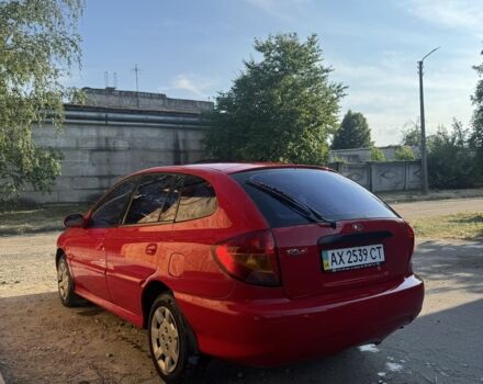 Червоний Кіа Ріо, об'ємом двигуна 1.4 л та пробігом 202 тис. км за 2200 $, фото 2 на Automoto.ua