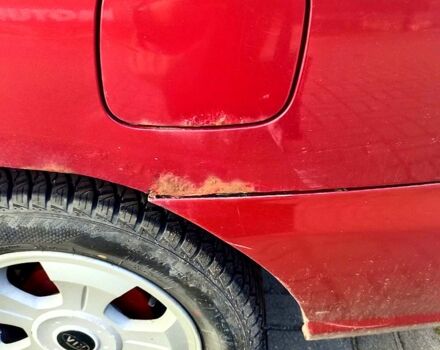 Красный Киа Рио, объемом двигателя 1.3 л и пробегом 222 тыс. км за 3200 $, фото 3 на Automoto.ua